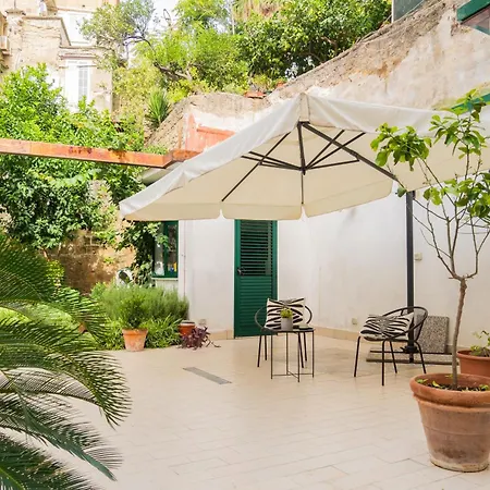 La Puteca Oda ve Kahvaltı Napoli